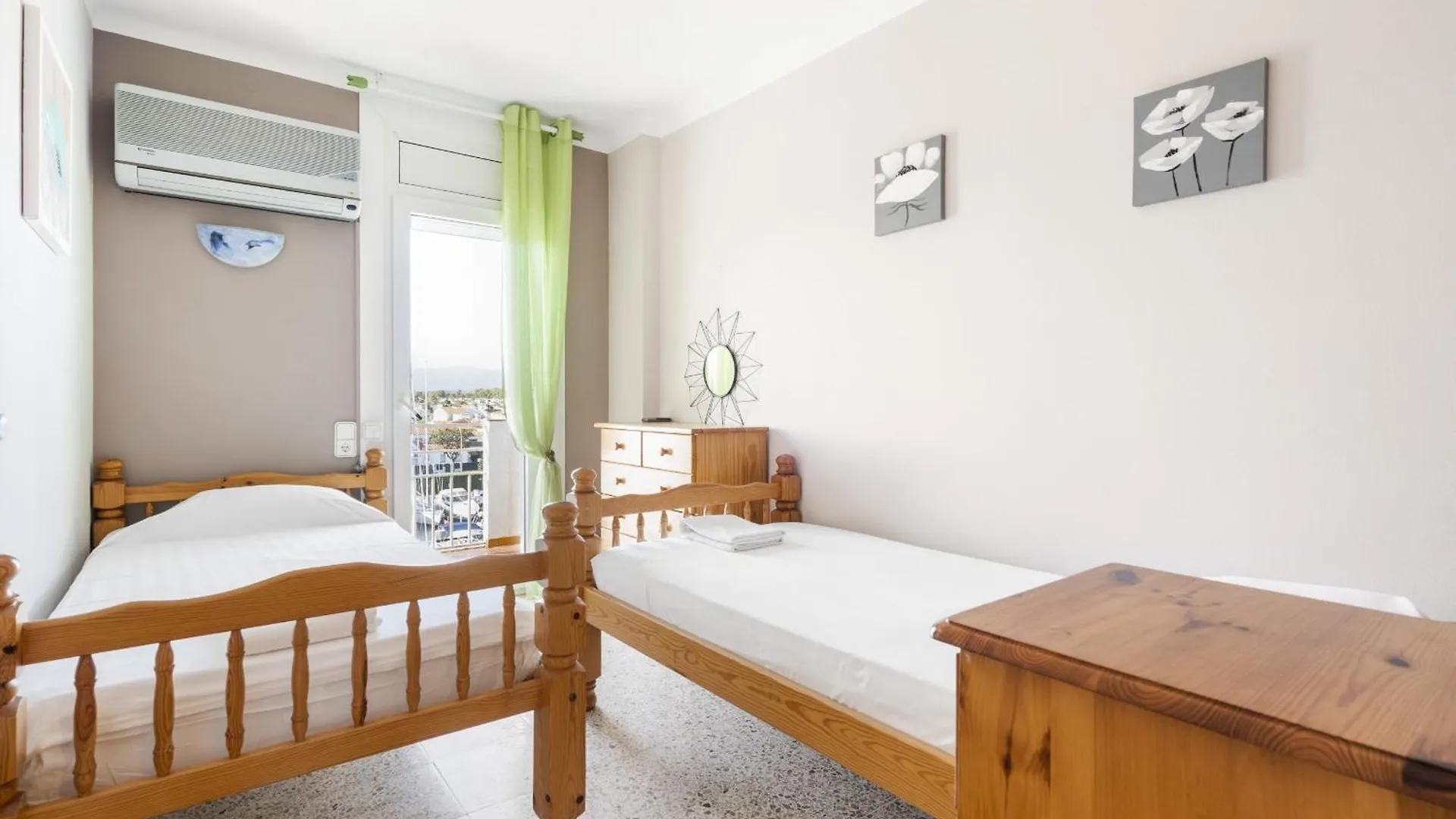 Welcs Apartamento 227 Emp Con Vistas Al Canal Empuriabrava Apartment